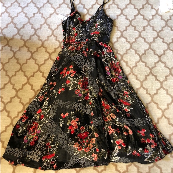 Anthropologie Velvet dress size 2 NWT - Picture 4 of 5